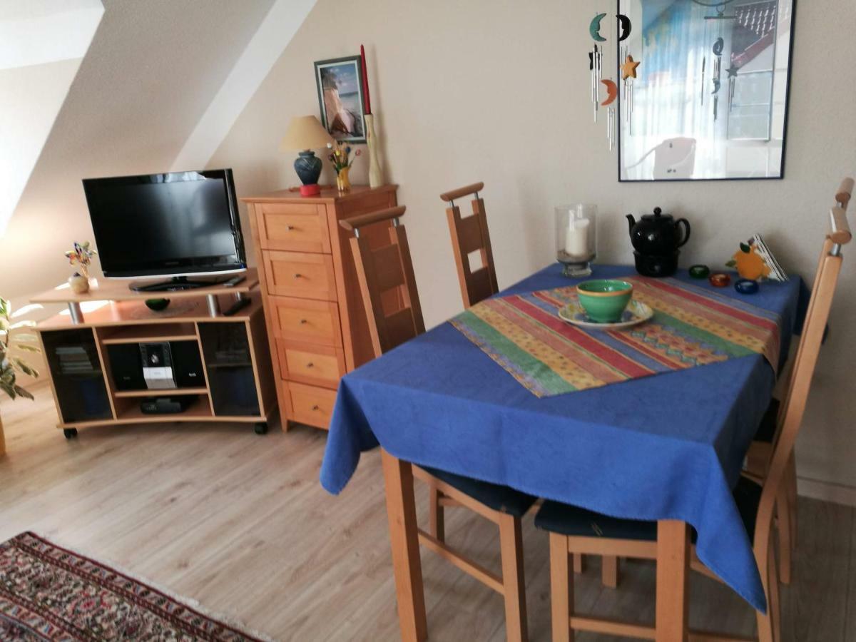 2-Zimmer Ferienwohnung Im Zentrum Von Binz Buitenkant foto